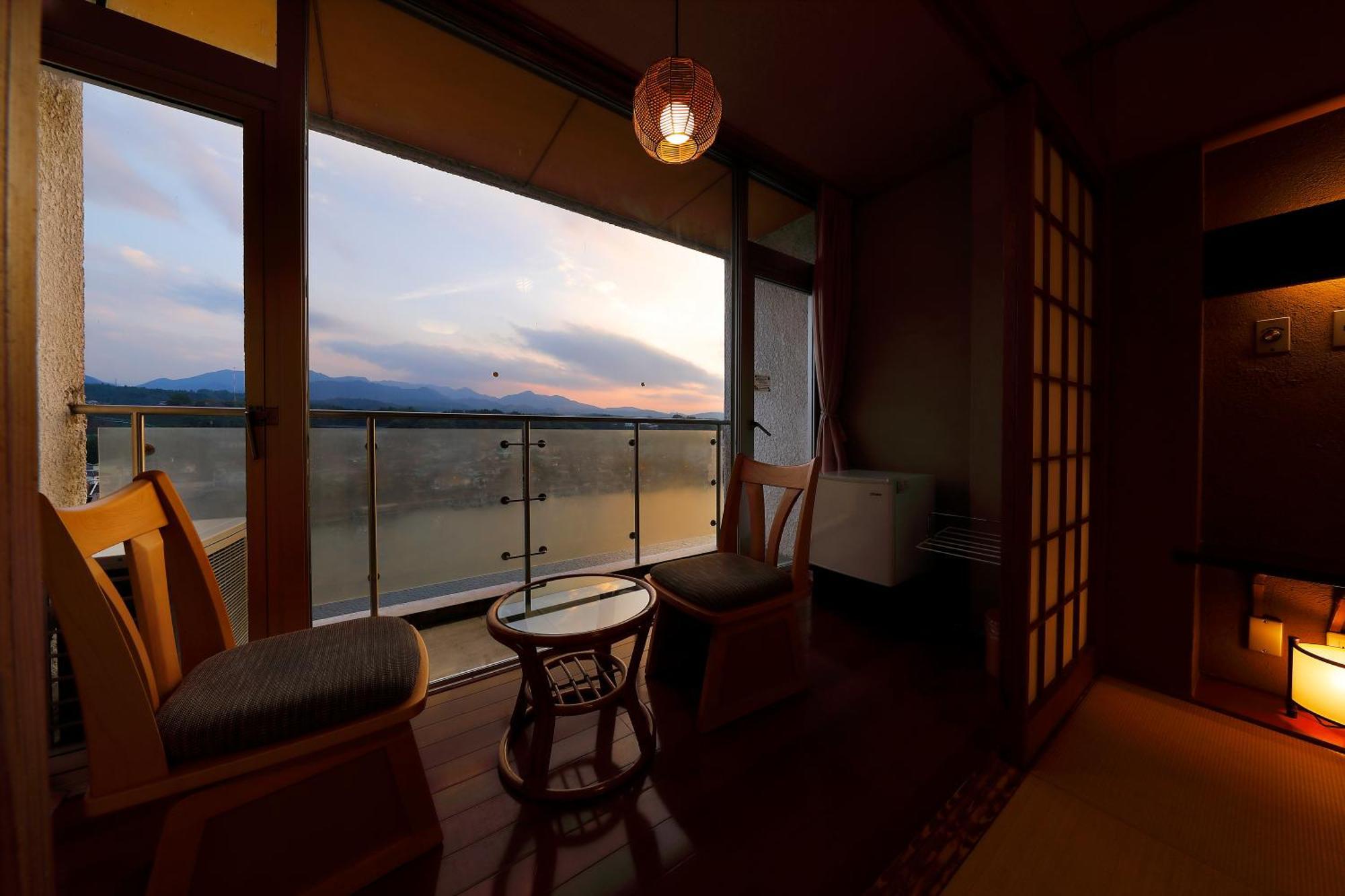 Mikuma Hotel Hita Luaran gambar