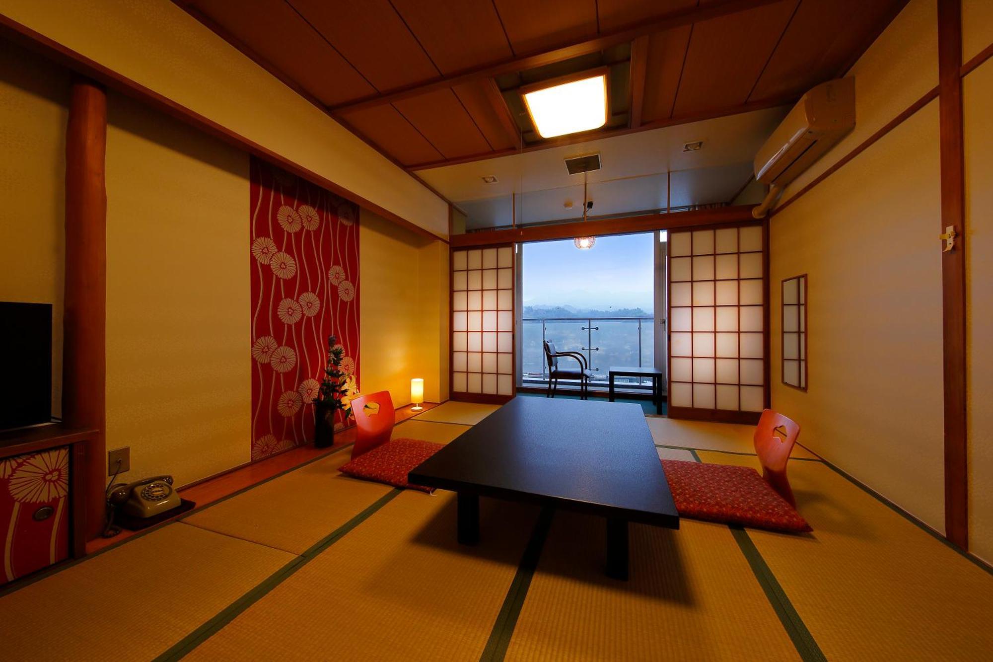 Mikuma Hotel Hita Luaran gambar