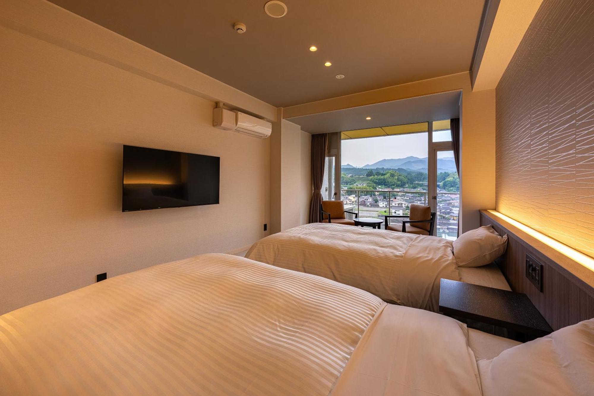 Mikuma Hotel Hita Luaran gambar