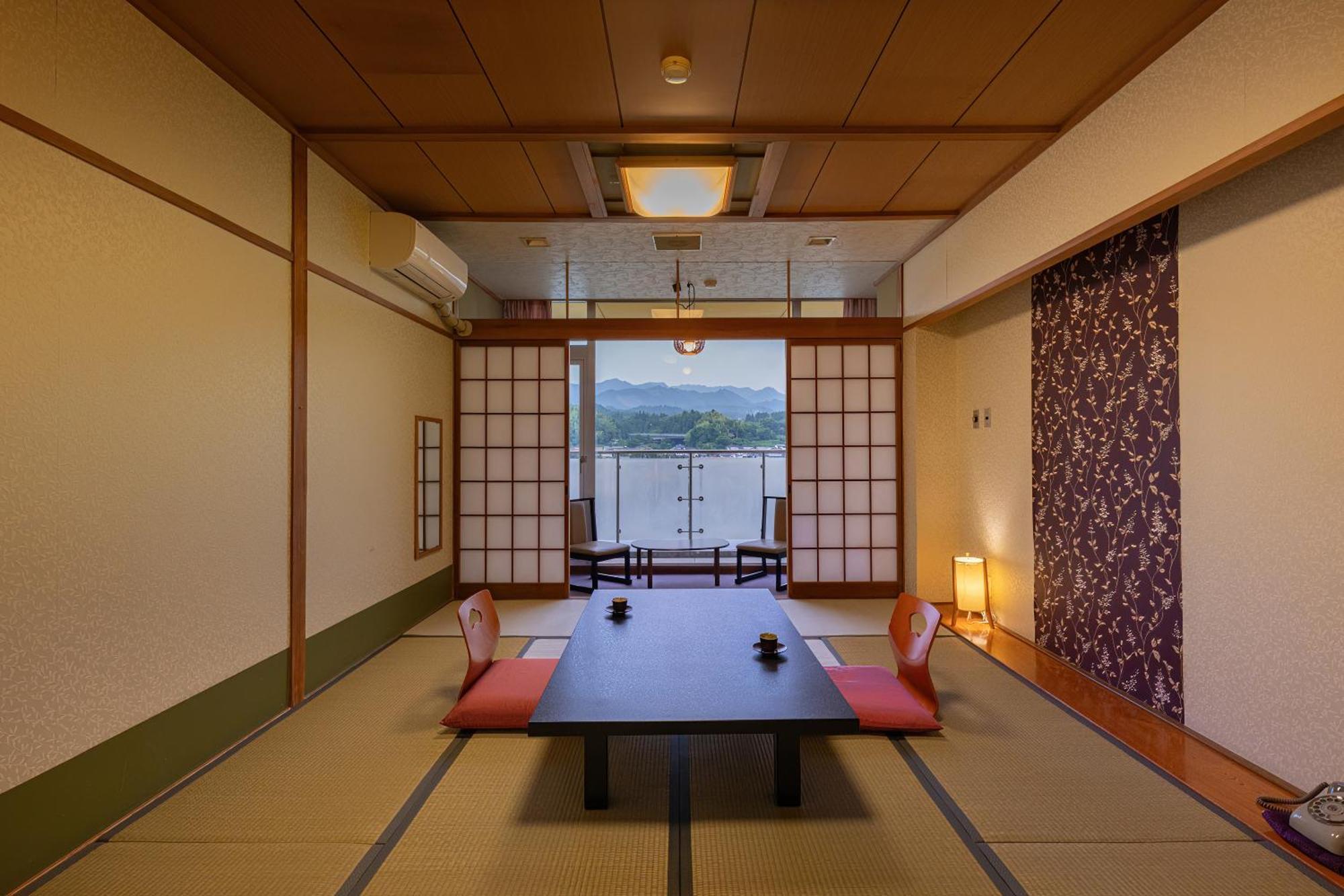 Mikuma Hotel Hita Luaran gambar
