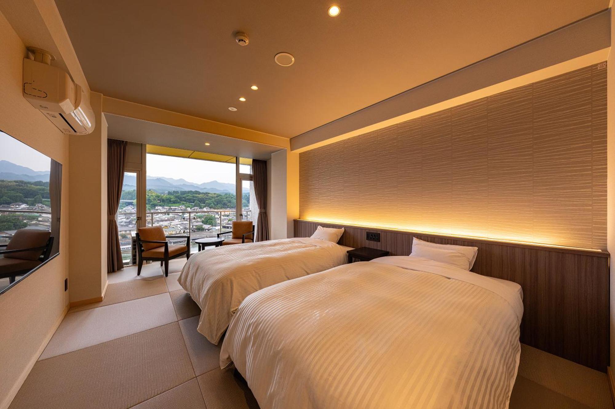 Mikuma Hotel Hita Luaran gambar